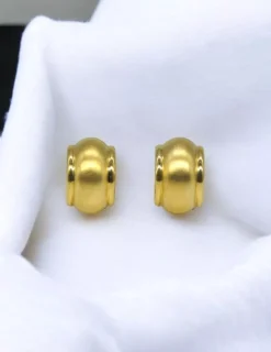 Store Pendientes en concha satinado y brillo oro 18k Pendientes De Oro